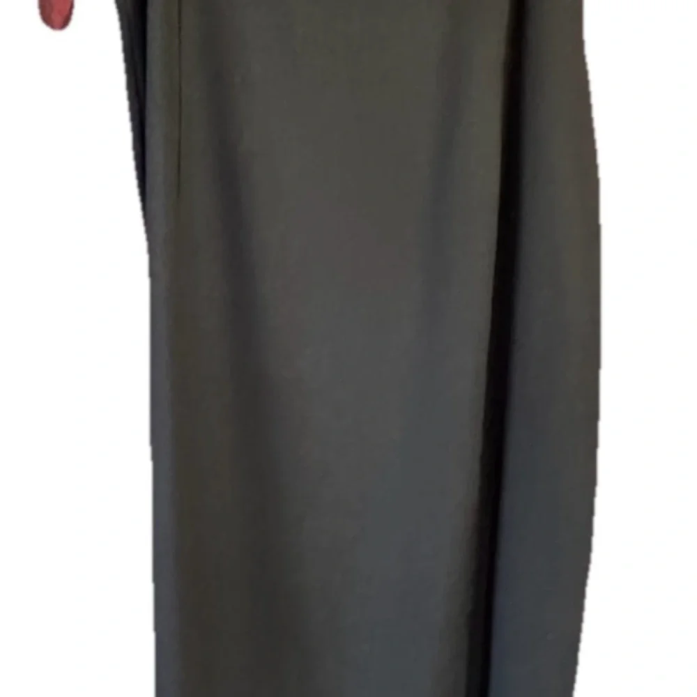 Chic Black Women's Maxi Dress with Jacket - Picture 4 of 15